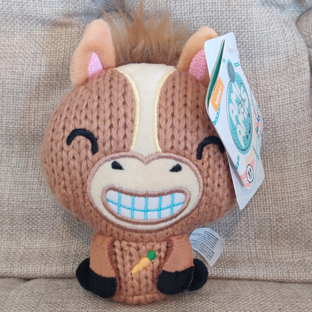 Ami Amis Brown Horse with Embroidered Carrot NWT 4" Stuffed Animal Kids Toy